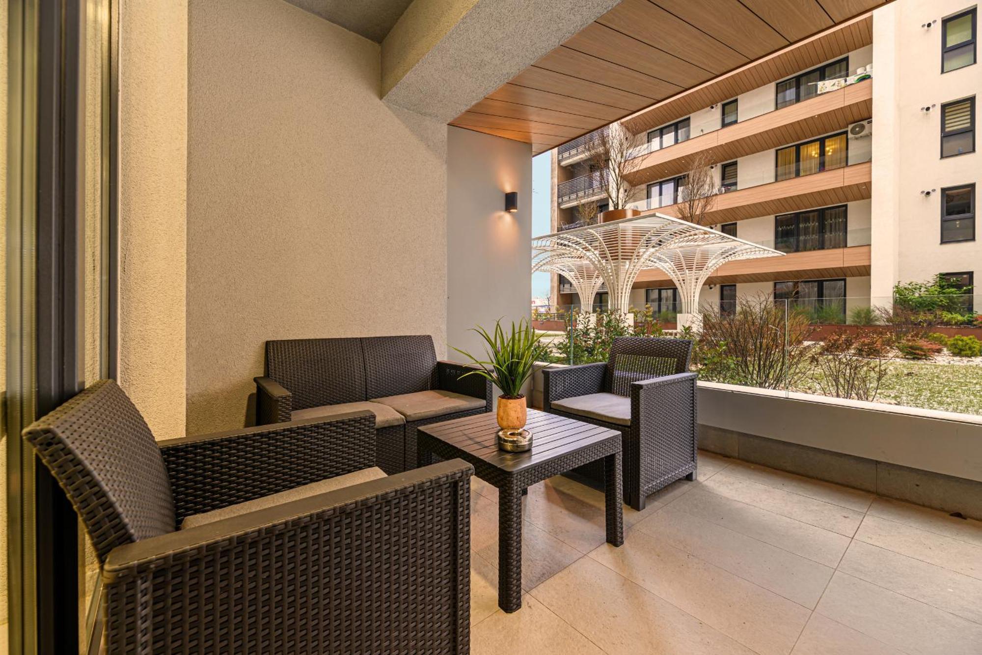 Luxury Landing Apartments Complex Qualis Brassó Kültér fotó